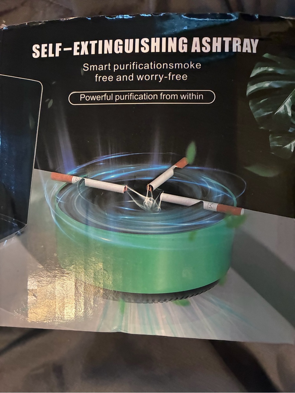 Self-Extinguishing Green Ashtray with Smokeless Purification